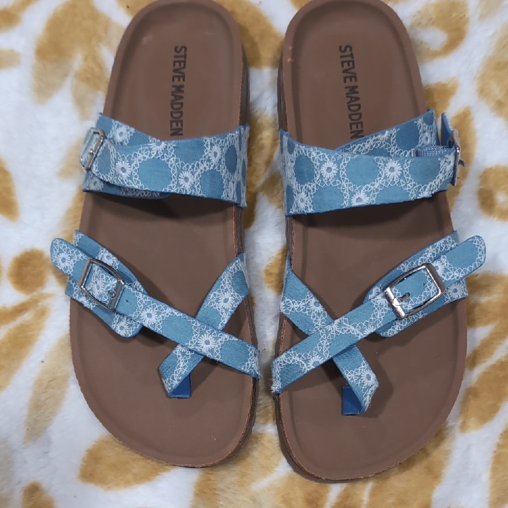 Steve Madden Blue Floral Print Toe Loop Sandals Girls Size 2